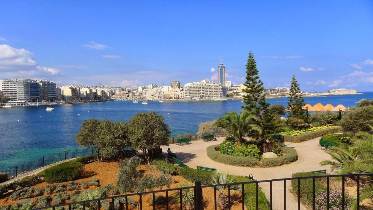Spacious 3 Bedroom Apartment In The Heart Of St Julians San Giuliano Esterno foto