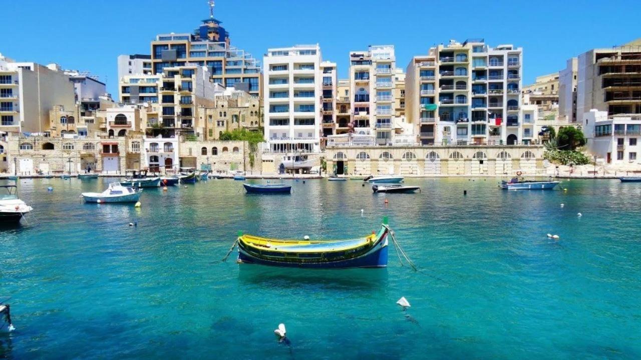 Spacious 3 Bedroom Apartment In The Heart Of St Julians San Giuliano Esterno foto