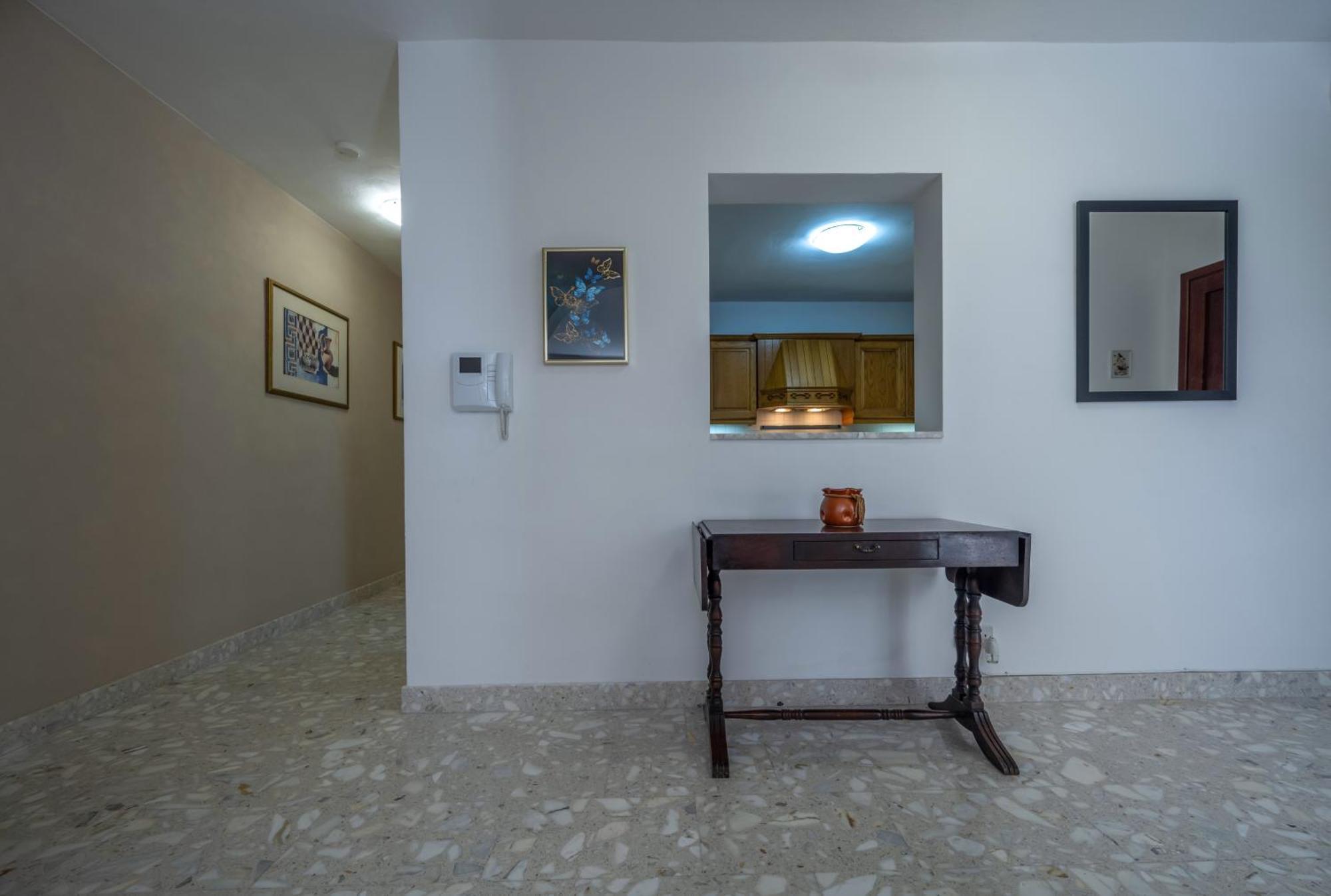 Spacious 3 Bedroom Apartment In The Heart Of St Julians San Giuliano Esterno foto