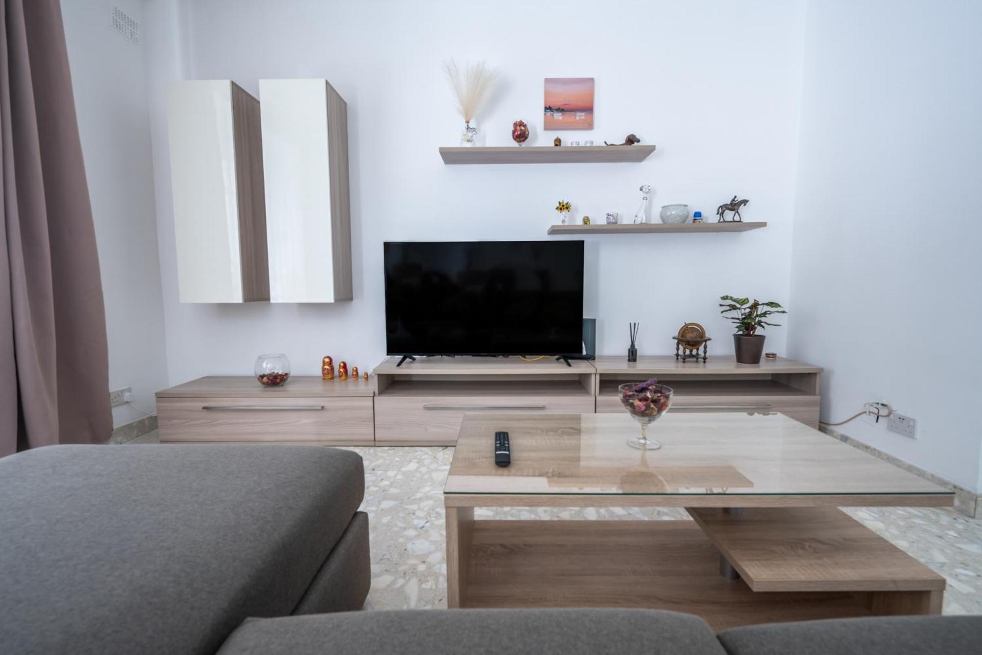 Spacious 3 Bedroom Apartment In The Heart Of St Julians San Giuliano Esterno foto